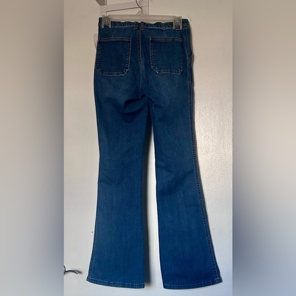 Democracy “Ab” Technology Flare Jeans - Picture 4 of 8